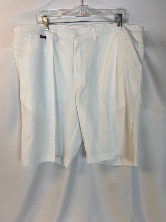 Black Clover EZ Tech Wear Size 38 White Shorts NWT