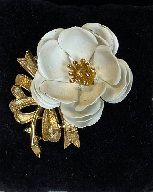 Crown Trifari White Enamel and Goldtone Floral Brooch
